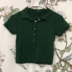 Like new, Brandy Melville collared and cropped button up, size small